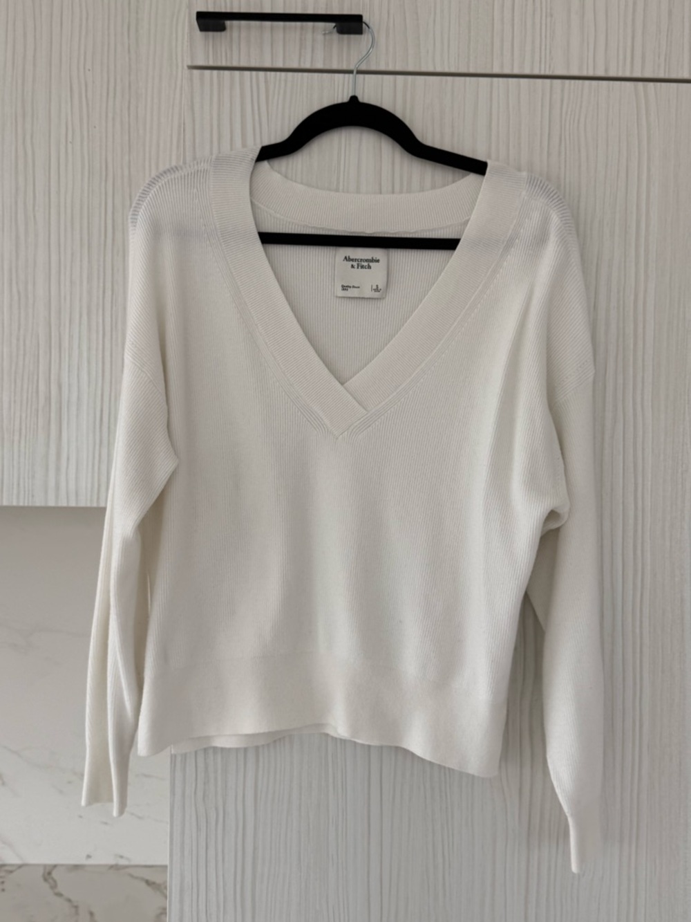 A&F Oversized V-Neck White Sweater